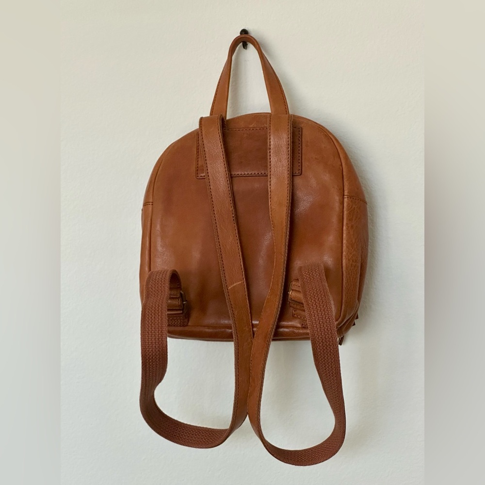 Madewell Lorimer Mini Leather Backpack - Picture 4 of 7